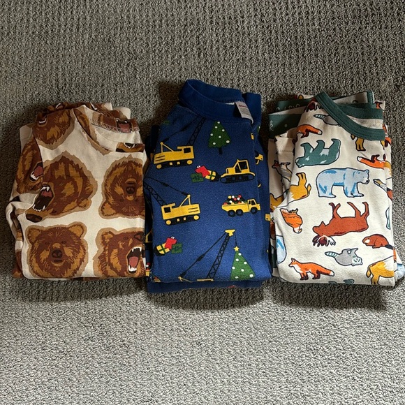 Boys Cozy Pajamas Size 8 Bundle - Picture 1 of 4